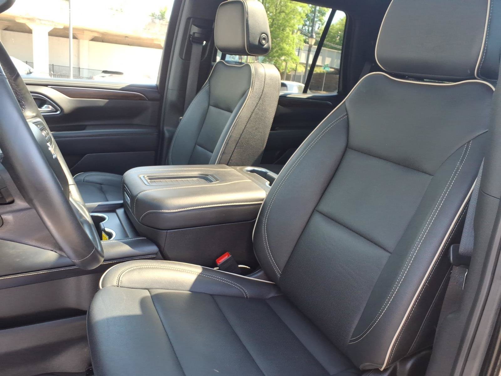 Used 2024 Chevrolet Tahoe Premier AWD/4WD image 11