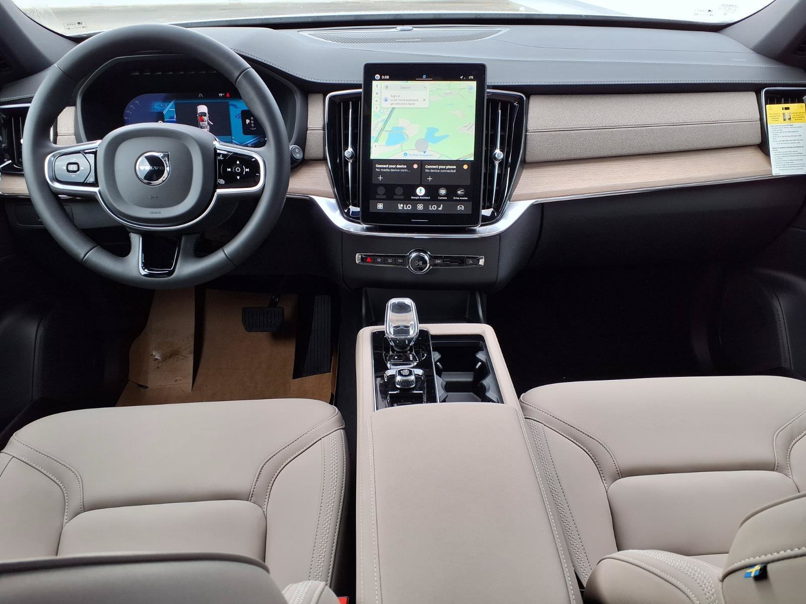 New 2026 Volvo XC90 B6 Plus w/ Protection Package Premier AWD/4WD image 11