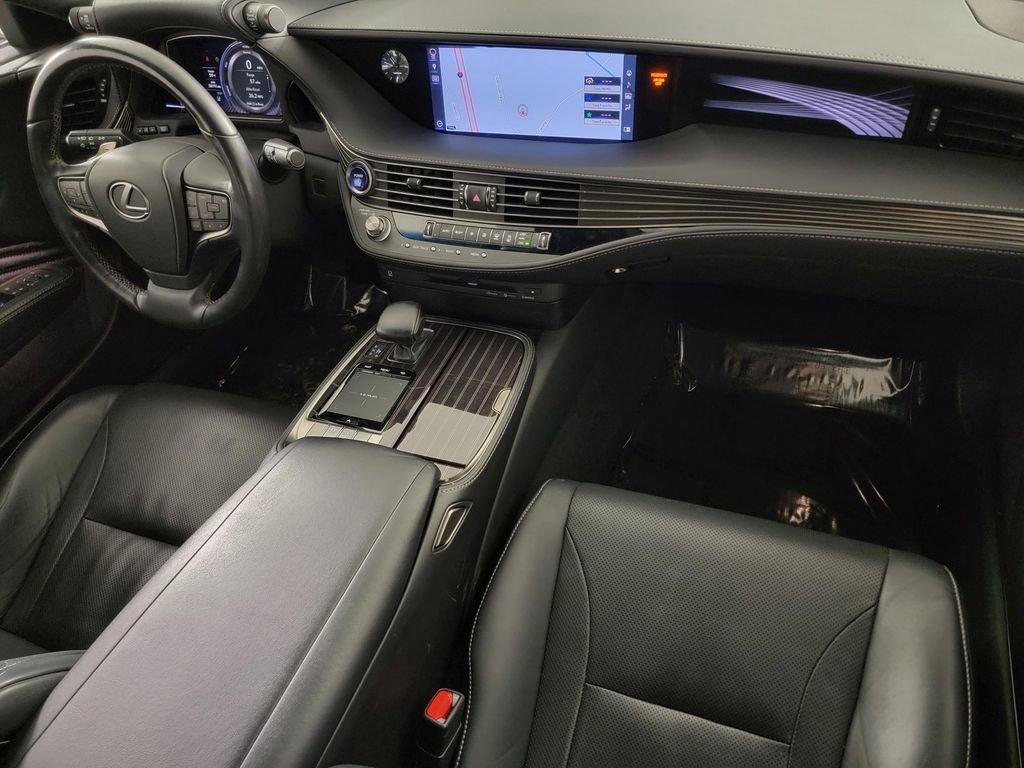 Used 2018 Lexus LS 500h AWD w/ Accessory Package (Z2) image 37