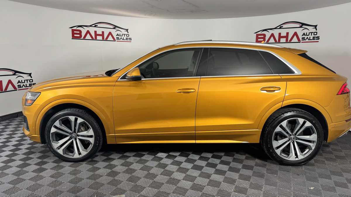 Used 2019 Audi Q8 Prestige w/ Luxury Package AWD/4WD image 4