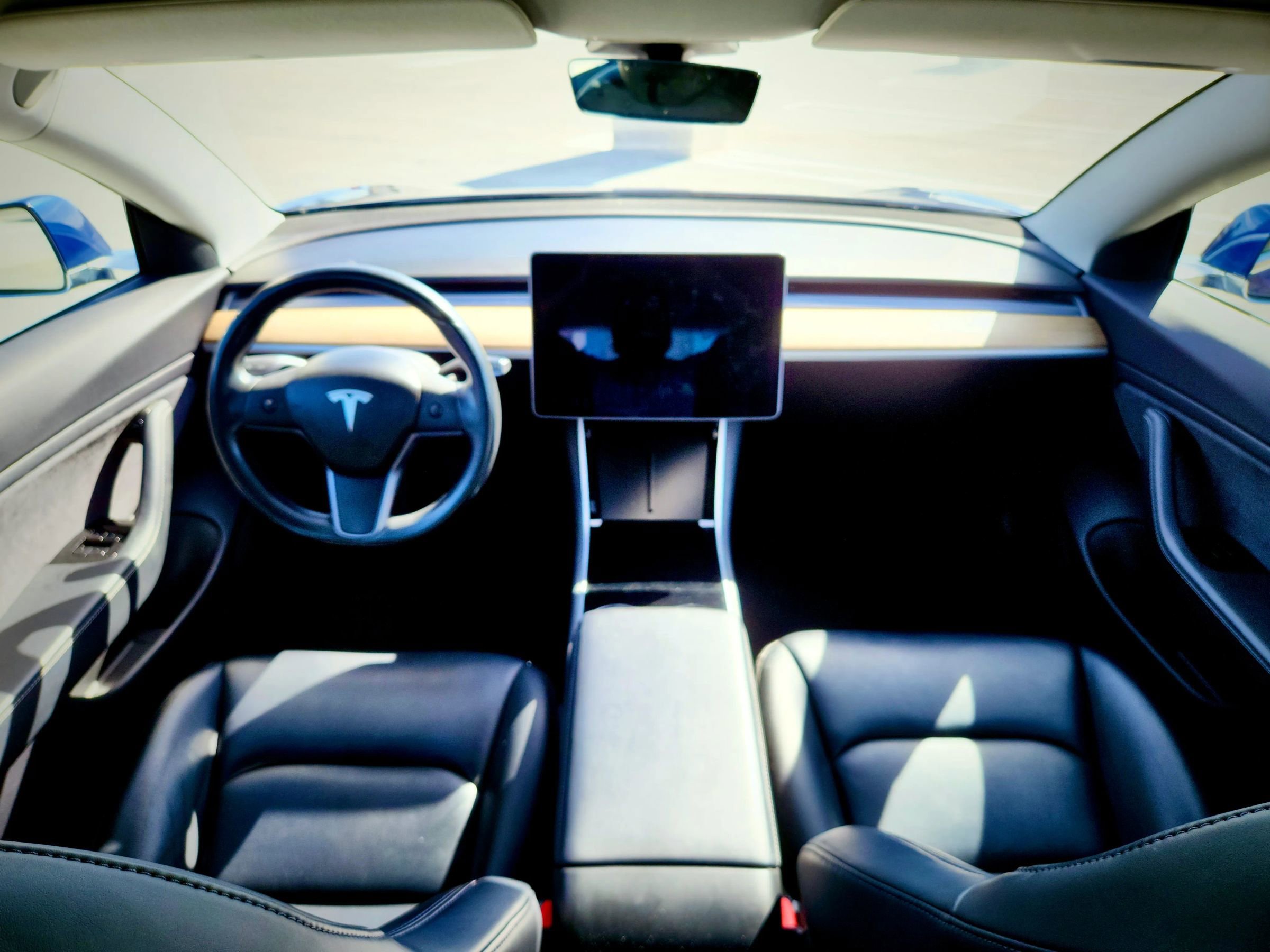 Used 2018 Tesla Model 3 Mid Range RWD image 19