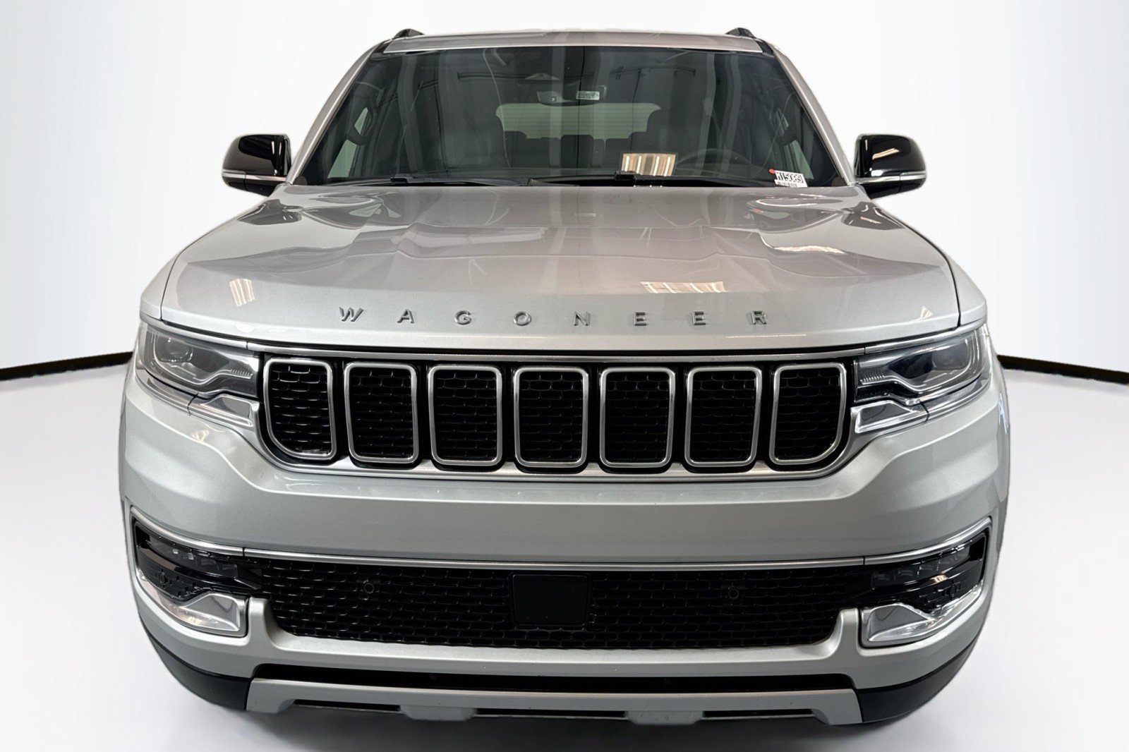 Used 2023 Jeep Wagoneer Series II image 2