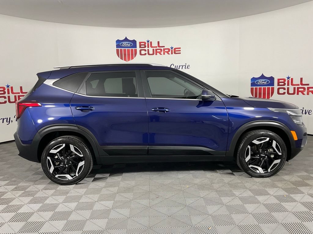 Used 2024 Kia Seltos SX w/ SX Sunroof Package AWD/4WD image 2