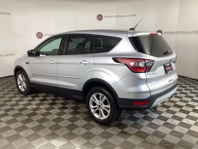 Used 2017 Ford Escape SE image 6