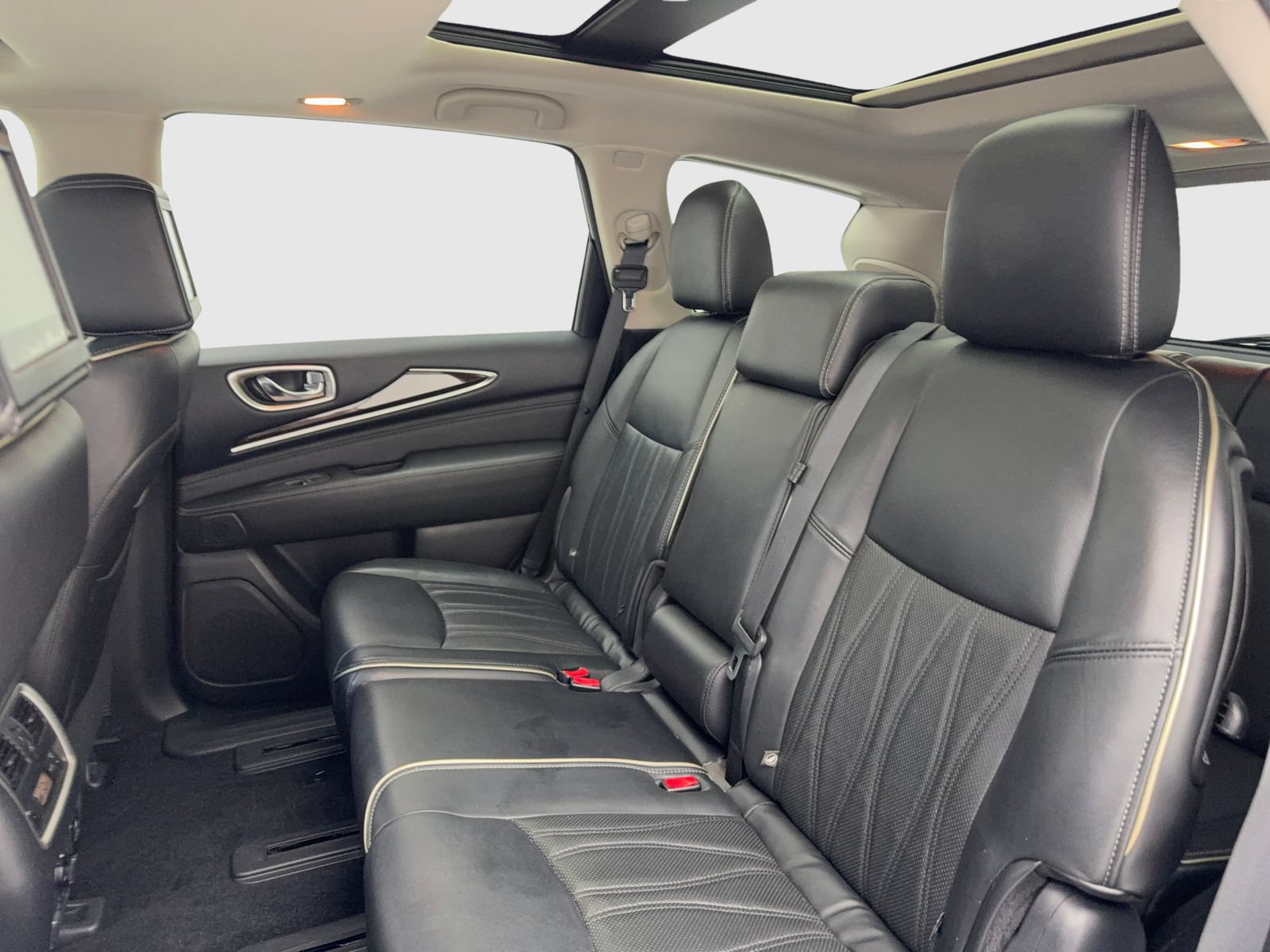 Used 2017 INFINITI QX60 FWD w/ Deluxe Technology Package image 37