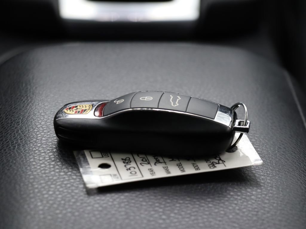 Used 2017 Porsche Macan image 17