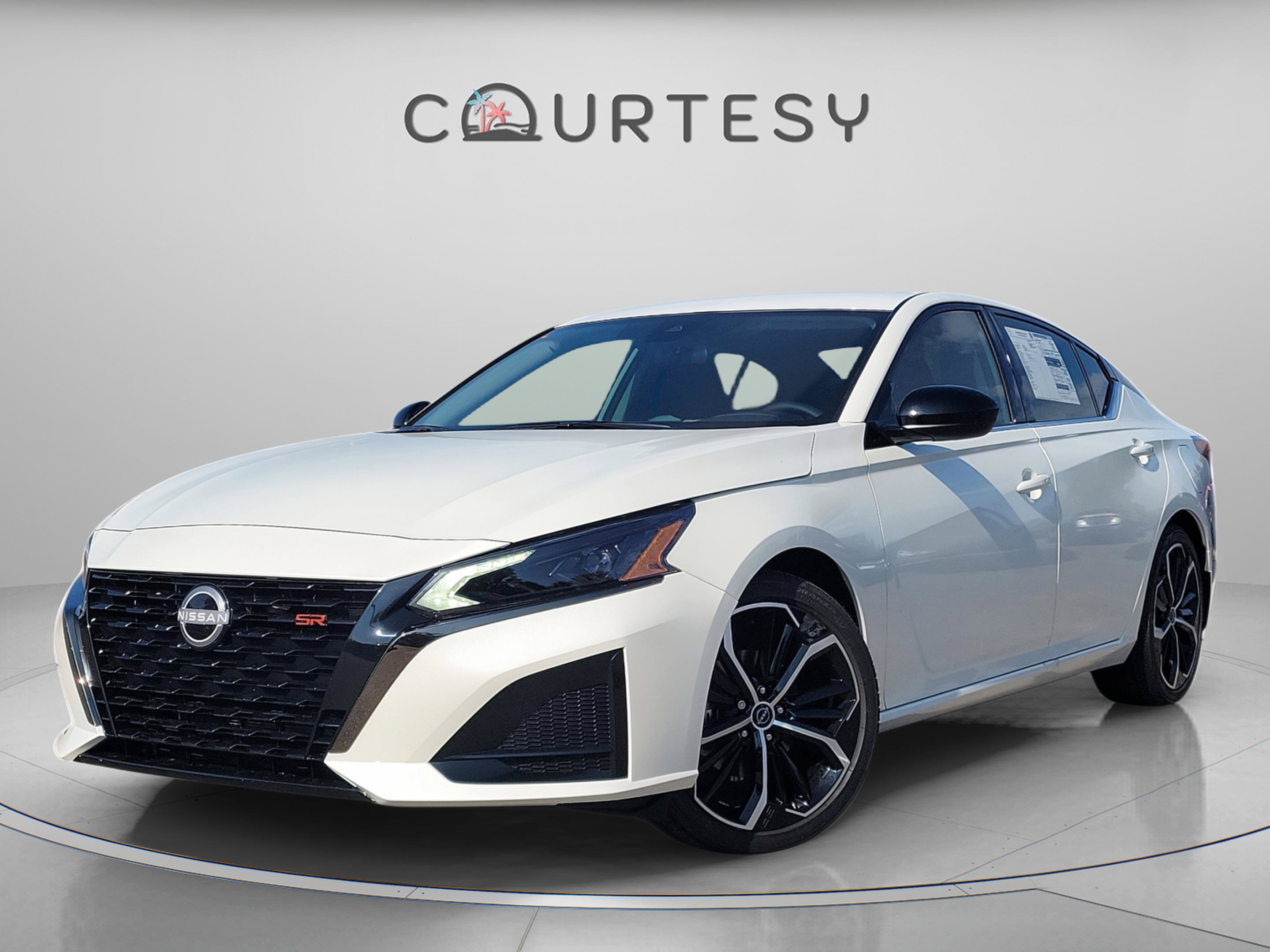 New 2025 Nissan Altima 2.5 SR FWD image 1