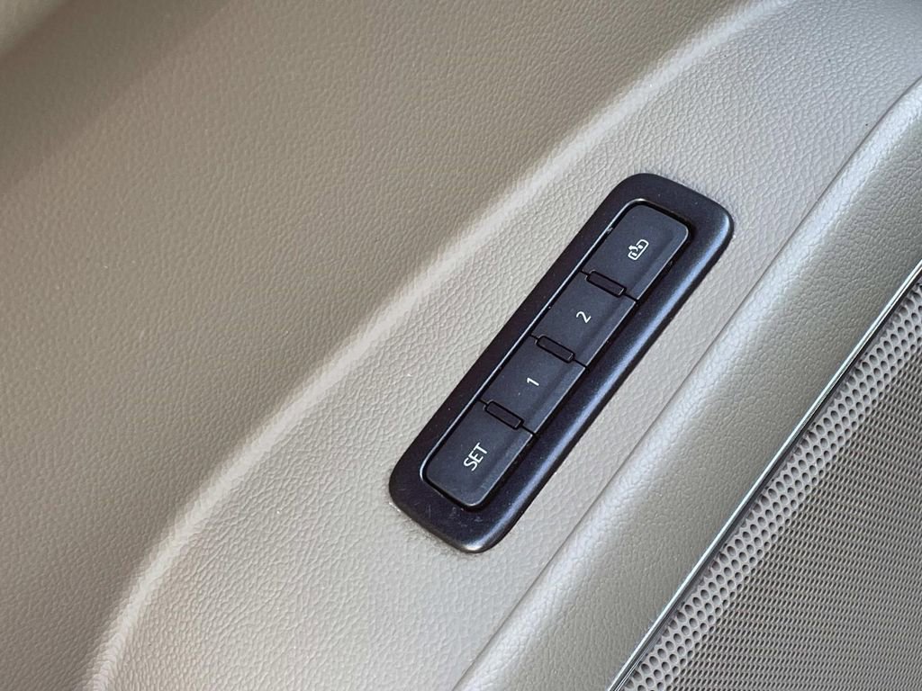 Used 2019 GMC Yukon SLT RWD image 19