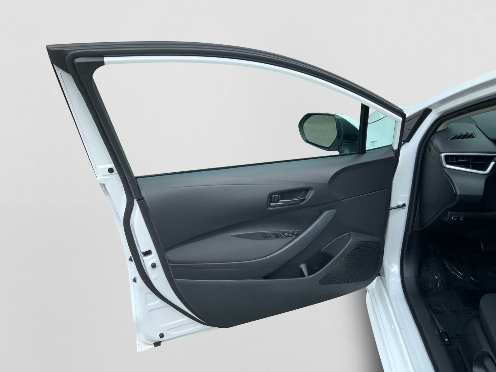 Used 2023 Toyota Corolla LE FWD image 28