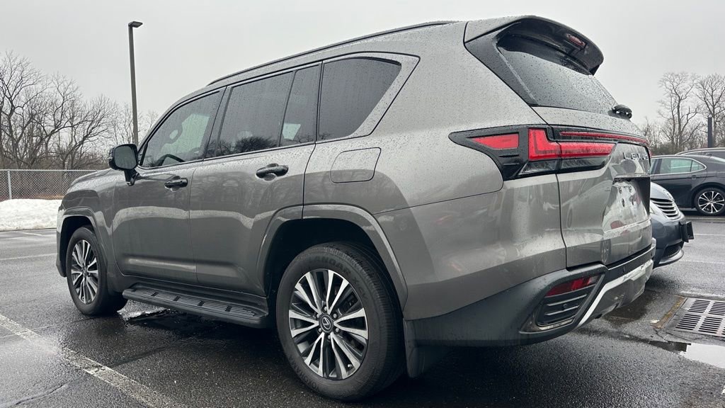 Used 2023 Lexus LX 600 4WD w/ Appearance Package image 3