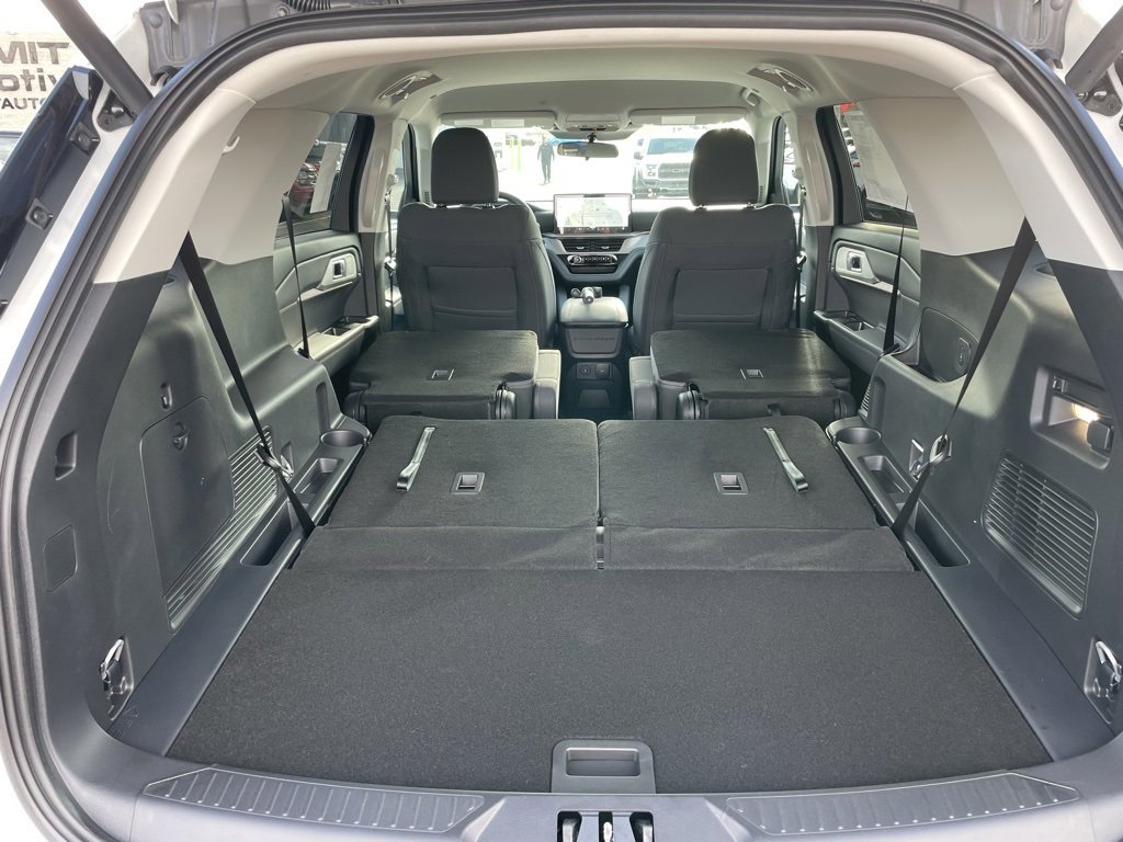 New 2026 Ford Explorer Active image 35