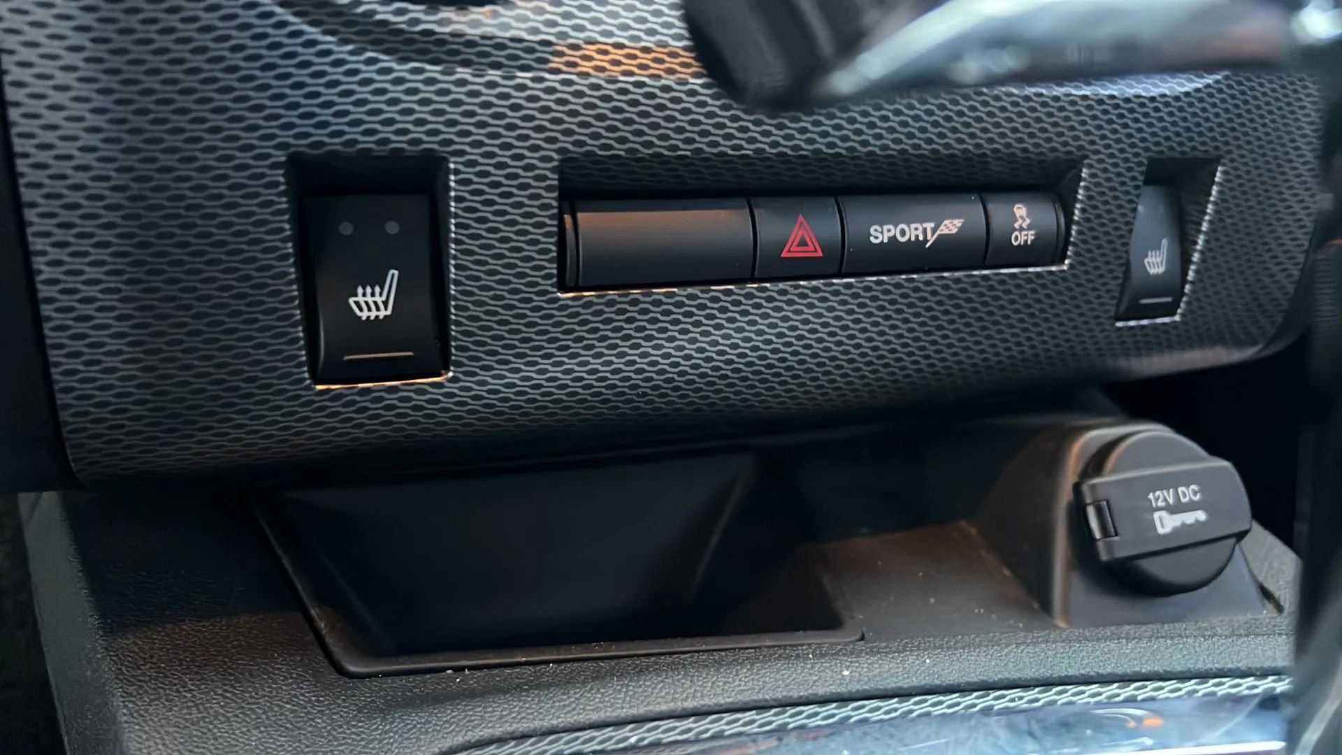 Used 2012 Dodge Challenger R/T image 19