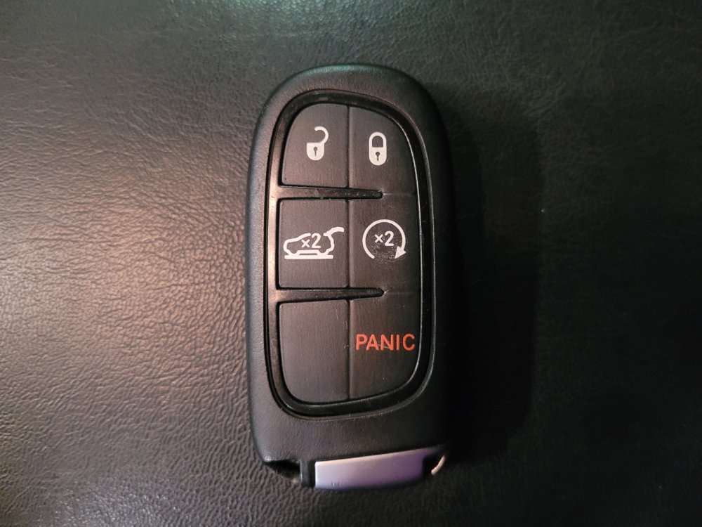 Used 2020 Jeep Cherokee High Altitude AWD/4WD image 32
