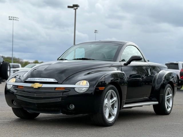 Used 2003 Chevrolet SSR w/ Preferred Equipment Group RWD image 31