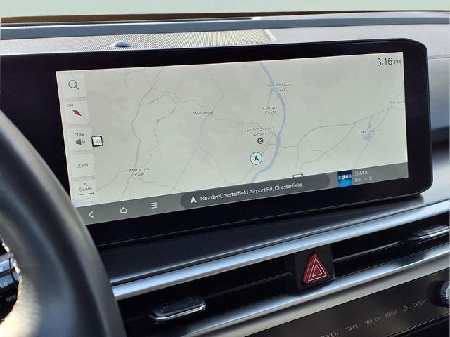 Used 2024 Kia Sorento S image 8