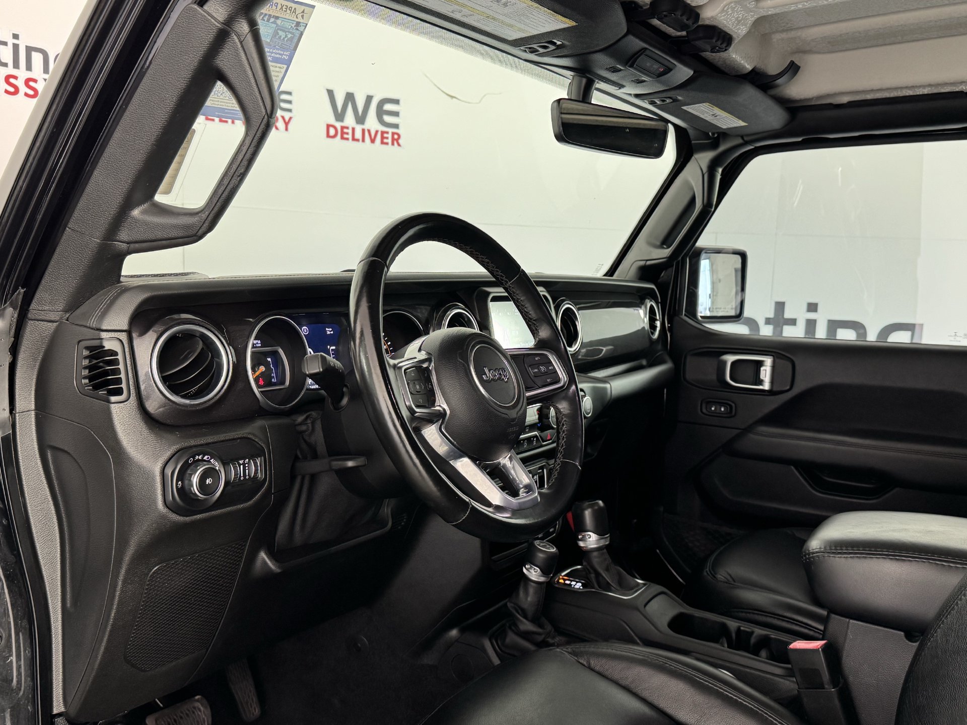 Used 2020 Jeep Wrangler Unlimited Sahara AWD/4WD image 13