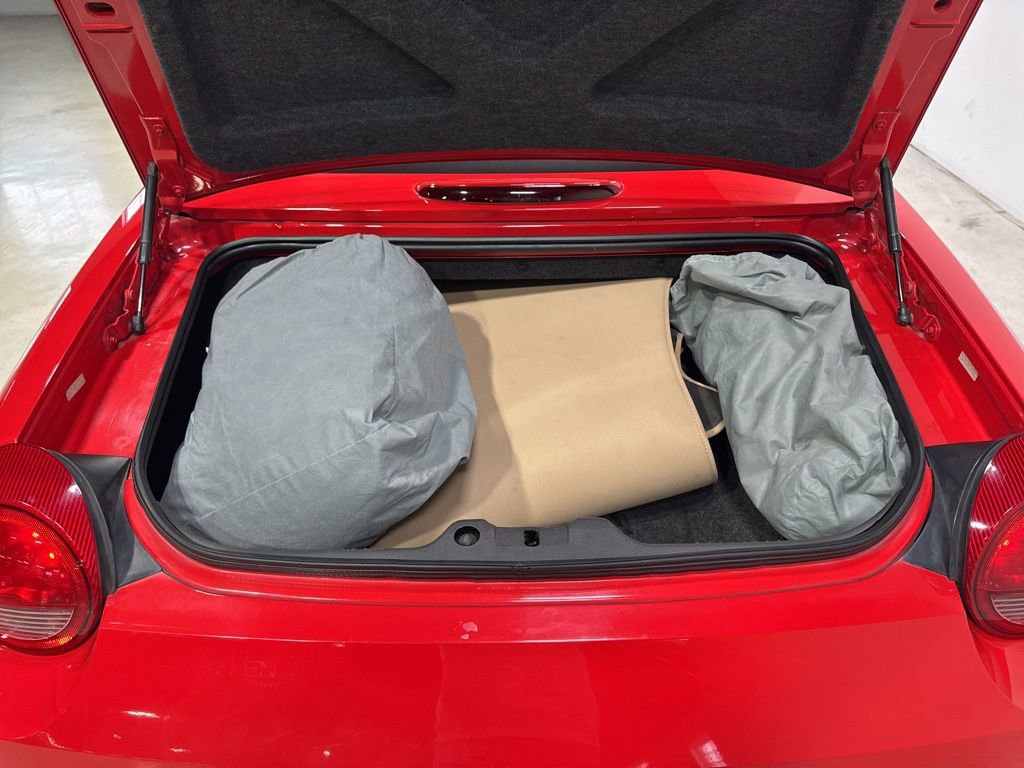 Used 2002 Ford Thunderbird image 30