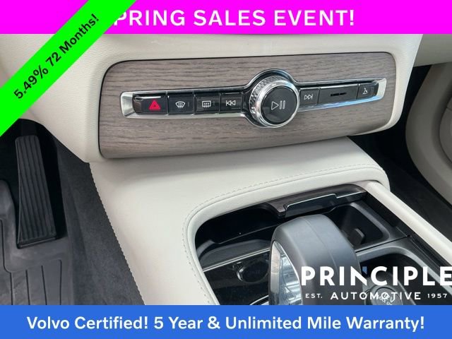 Certified 2023 Volvo XC90 B5 Plus AWD/4WD image 22