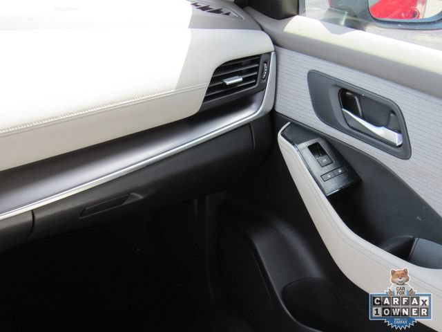 Certified 2023 Nissan Rogue SV FWD image 17