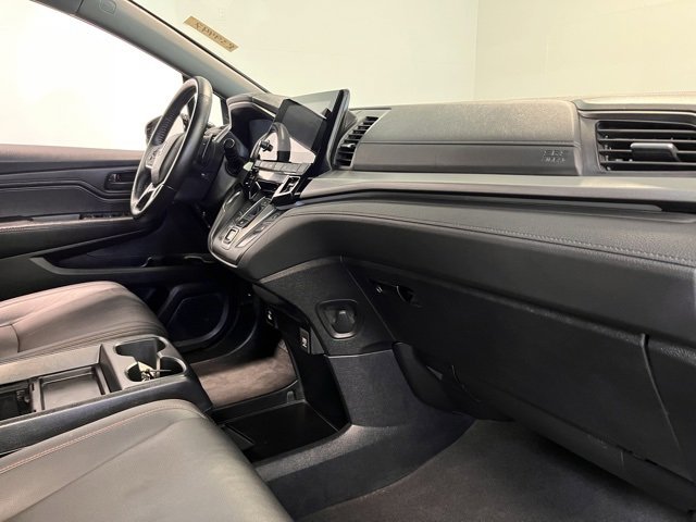 Used 2023 Honda Odyssey Sport image 11