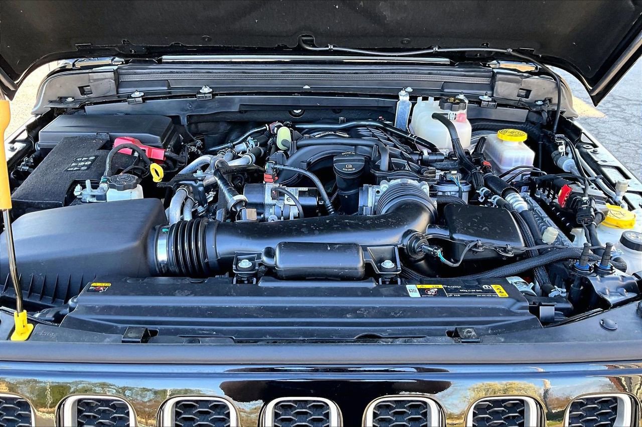 Certified 2023 Jeep Wrangler Sahara w/ Cold Weather Group image 37