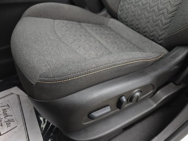 Used 2022 Chevrolet Equinox LT FWD image 28