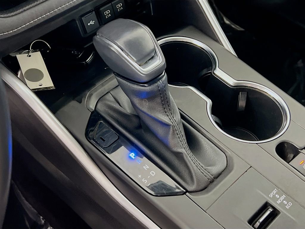 Certified 2020 Toyota Highlander XLE AWD/4WD image 16