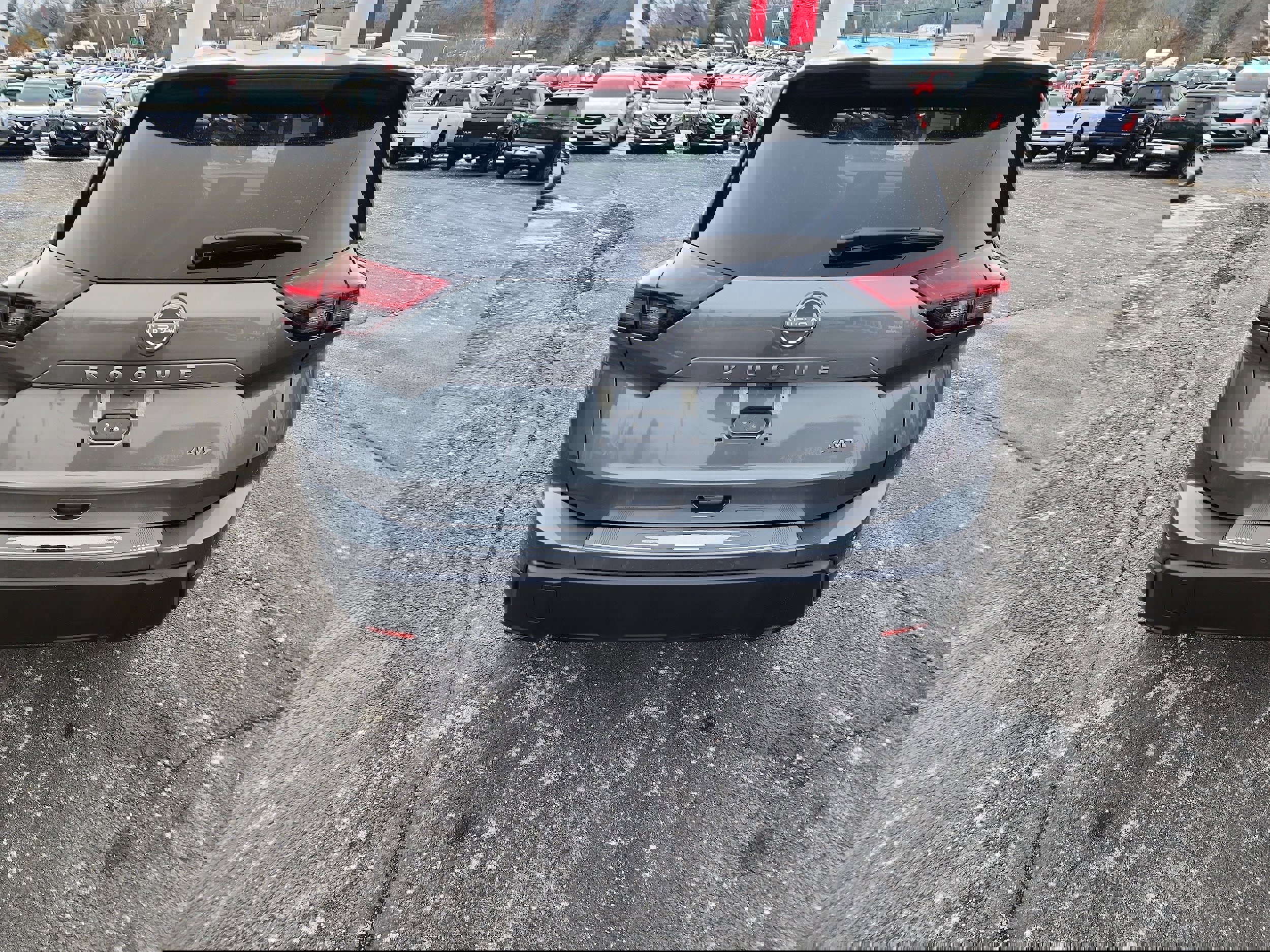 New 2026 Nissan Rogue Platinum image 7