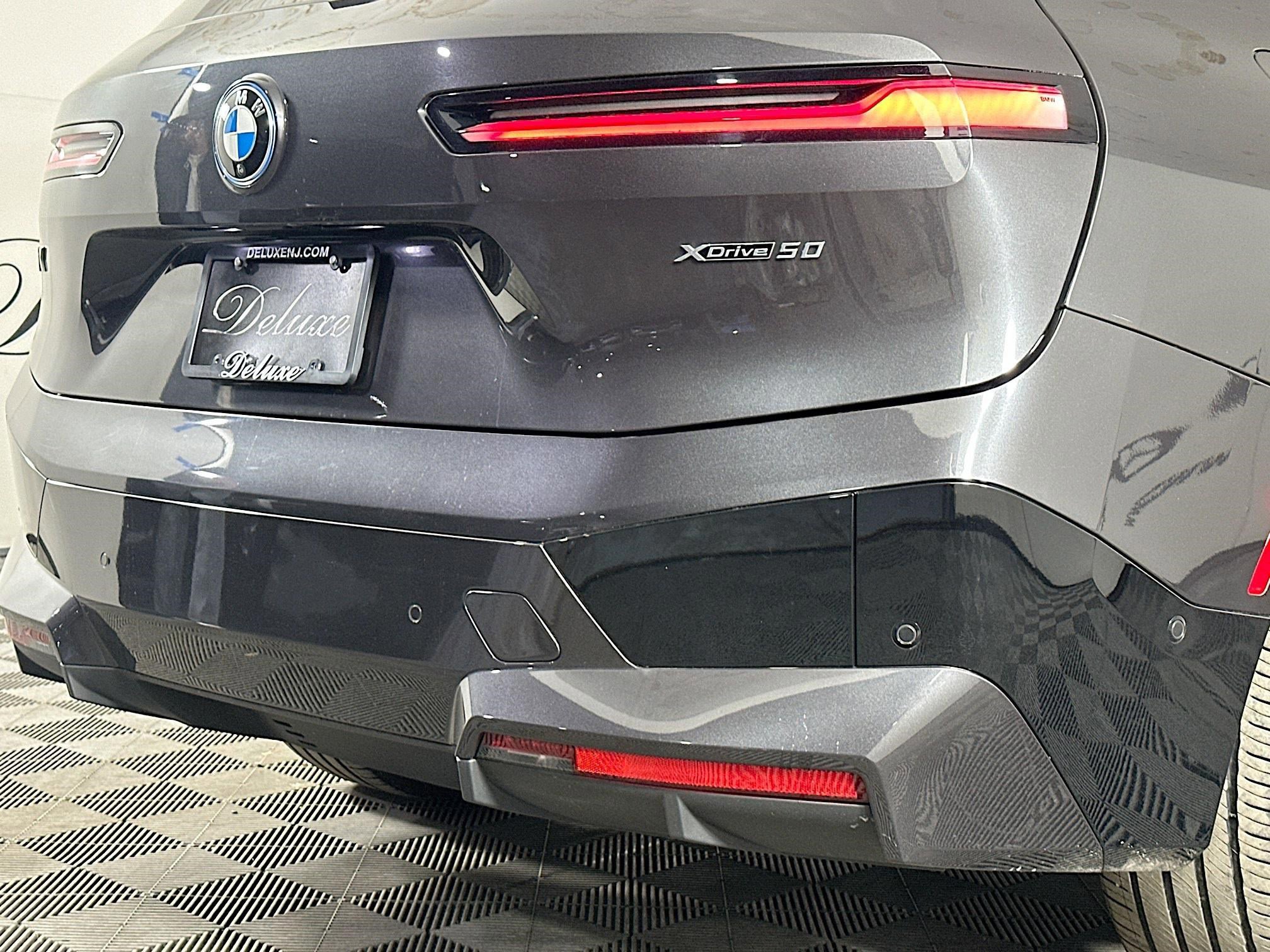 Used 2024 BMW iX xDrive50 w/ Sport Package image 26