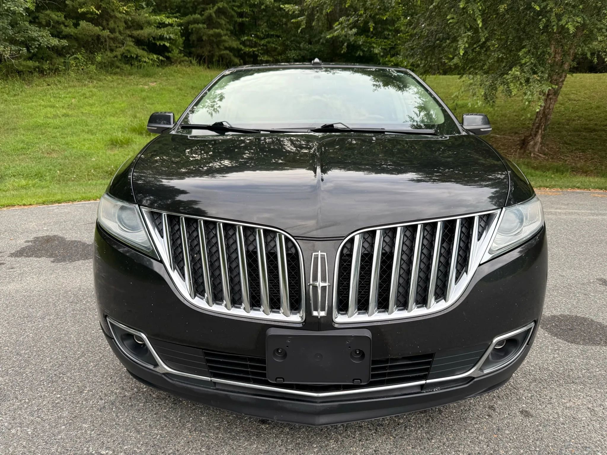 Used 2014 Lincoln MKX AWD w/ Equipment Group 102A image 2