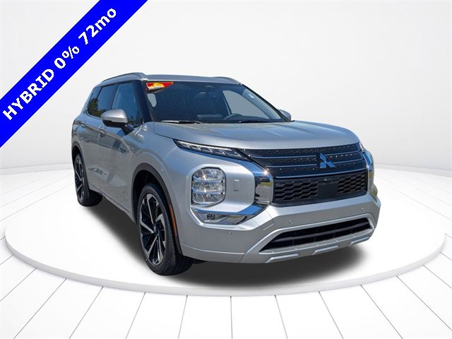 New 2025 Mitsubishi Outlander SEL image 2