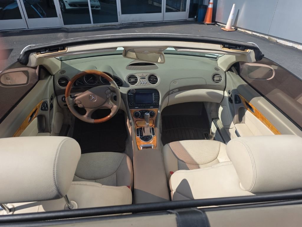 Used 2007 Mercedes-Benz SL 550 image 6