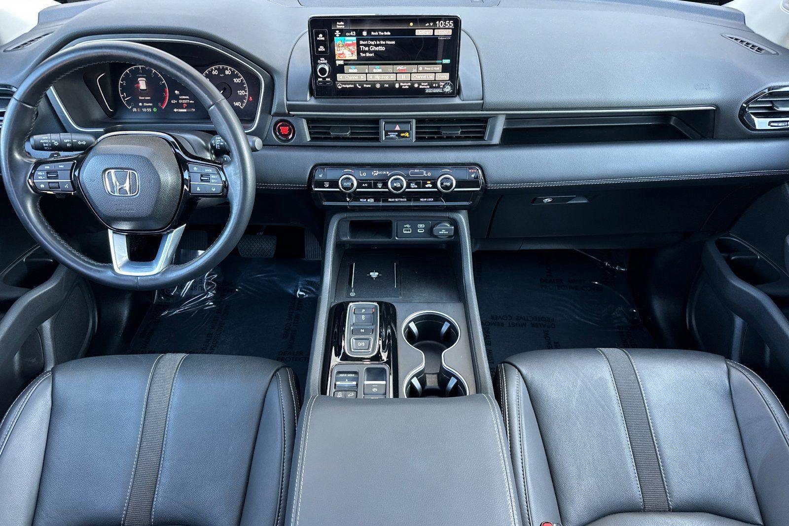 Certified 2025 Honda Pilot Touring image 13