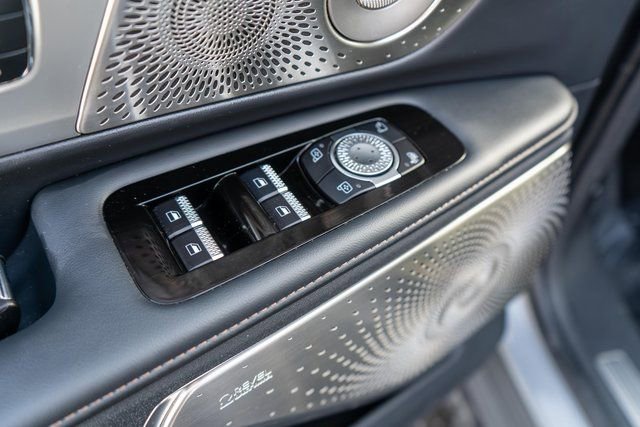 Used 2024 Lincoln Nautilus Reserve w/ Equipment Group 203A image 22