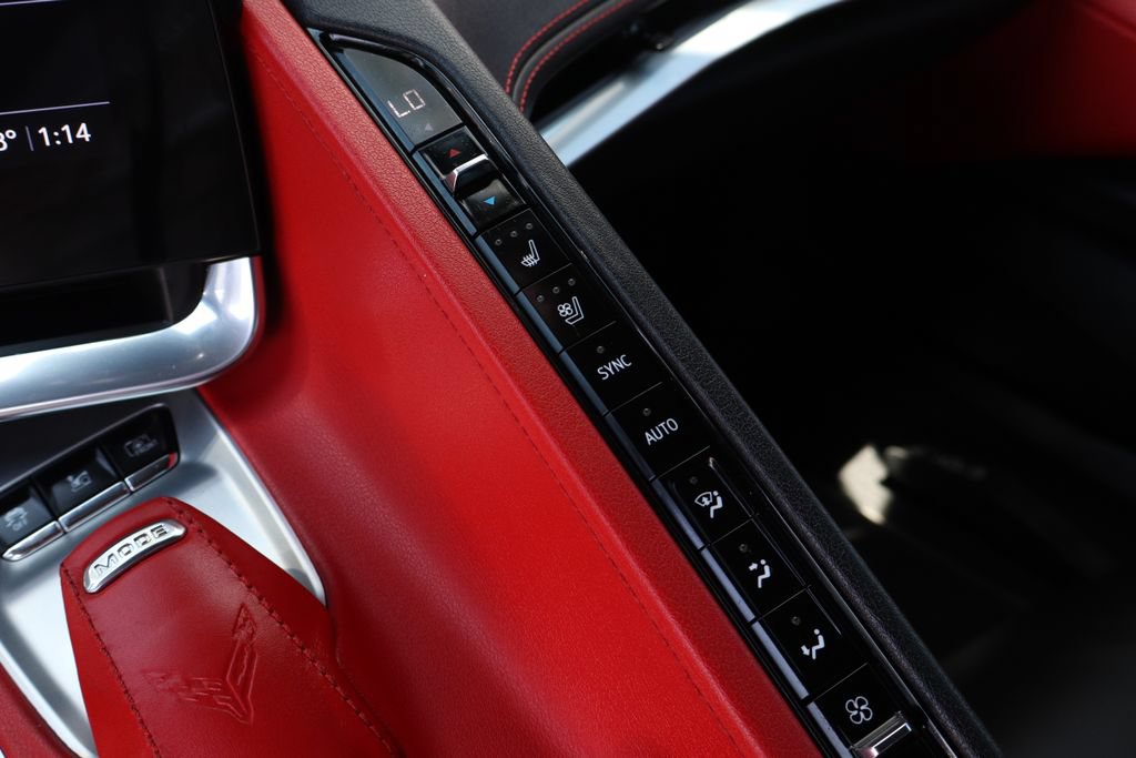 Used 2021 Chevrolet Corvette Stingray Preferred Cpe w/ Z51 Performance Package RWD image 38
