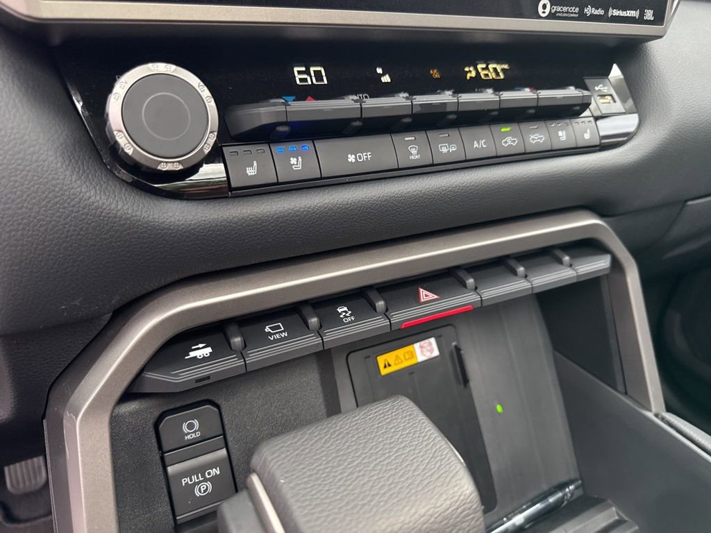 Used 2024 Toyota Tundra Limited image 25