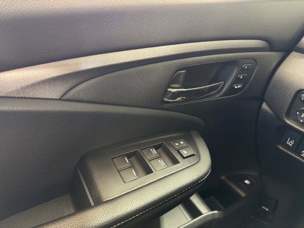 Used 2023 Honda Ridgeline RTL image 11