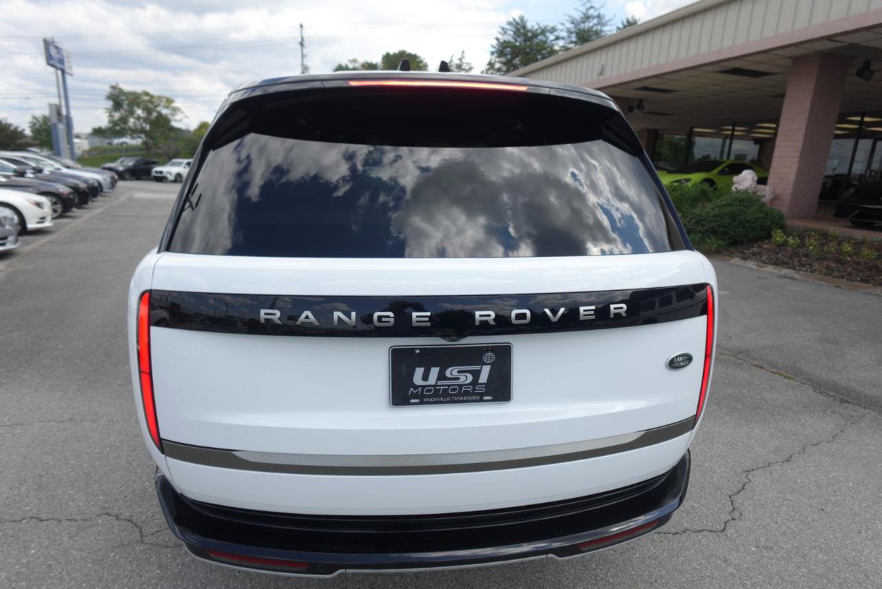 Used 2023 Land Rover Range Rover SE AWD/4WD image 3