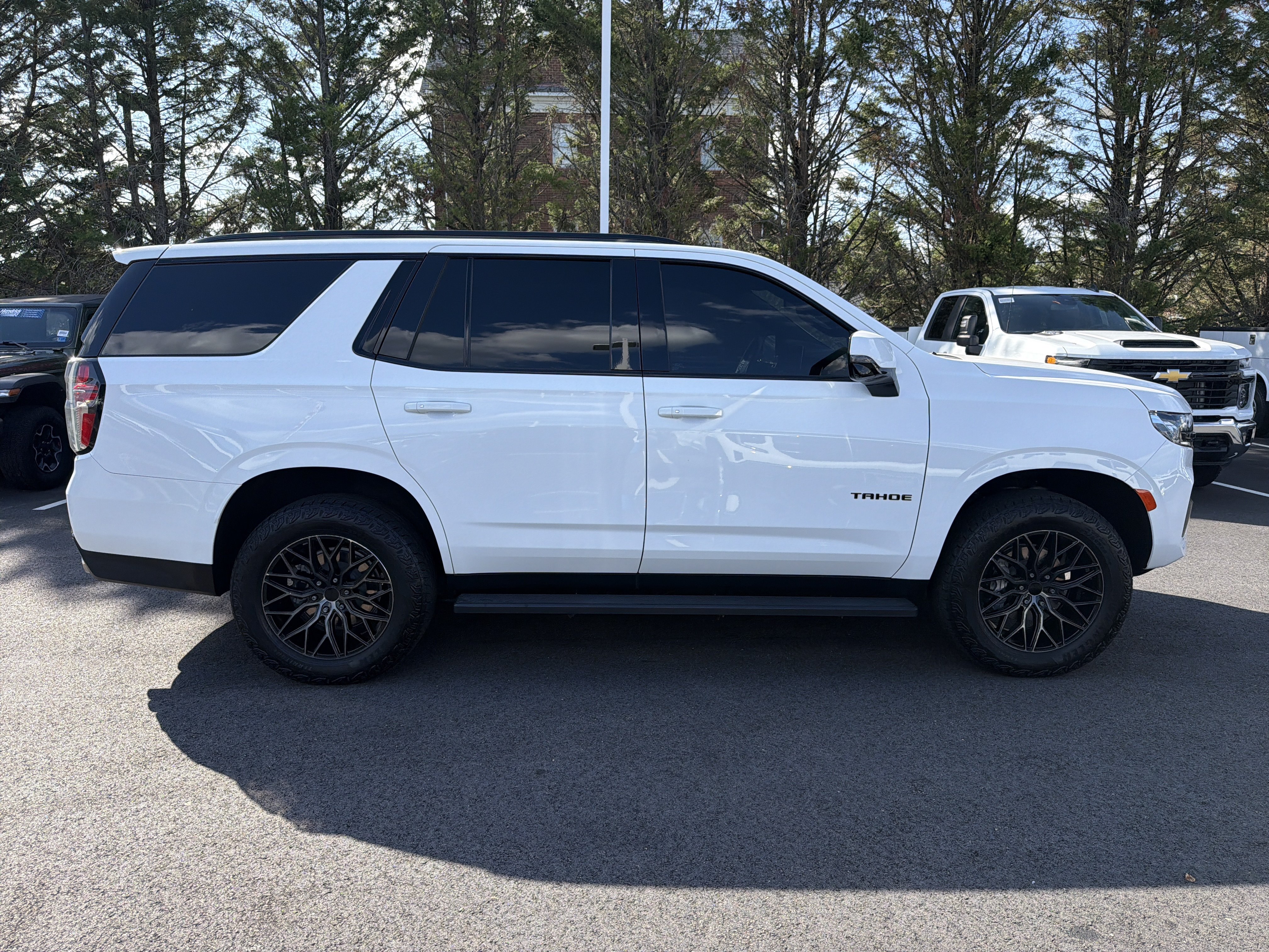 Used 2024 Chevrolet Tahoe Z71 w/ Off-Road Capability Package AWD/4WD image 11