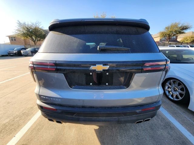 Used 2024 Chevrolet Traverse LS image 5