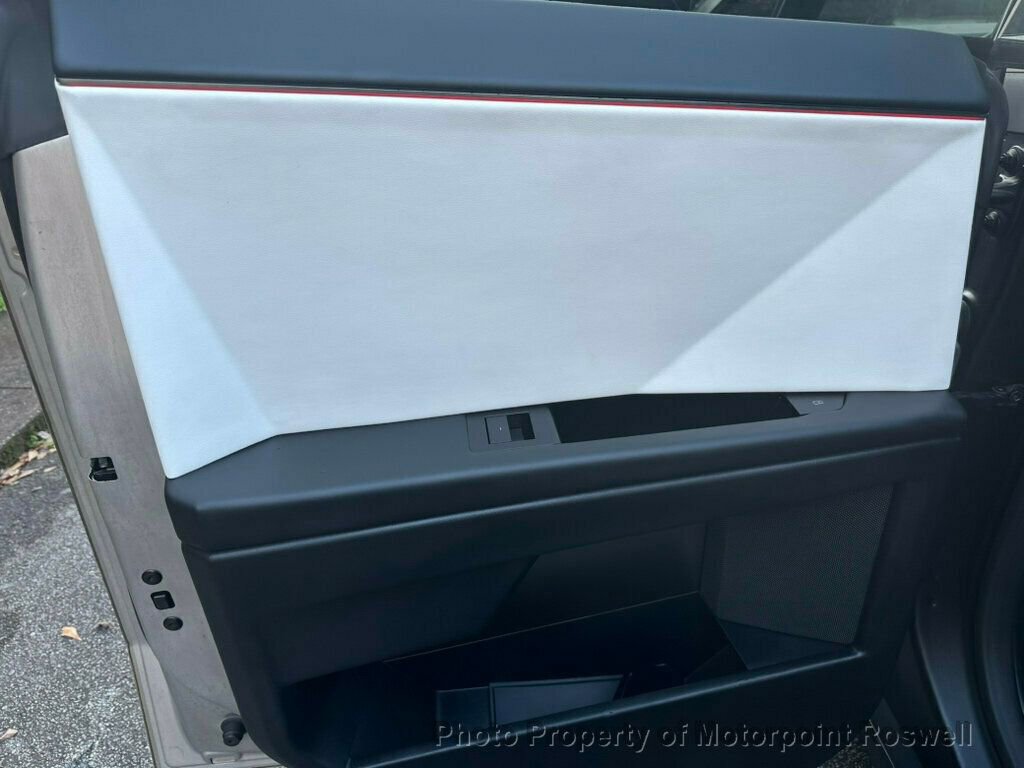 Used 2024 Tesla Cybertruck AWD Crew Cab image 19