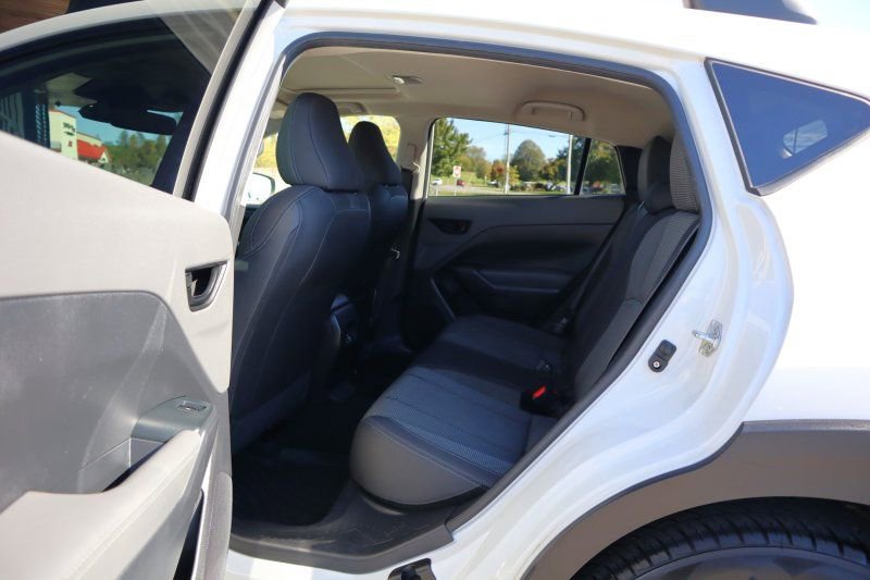 Used 2024 Subaru Crosstrek 2.0i Premium image 16