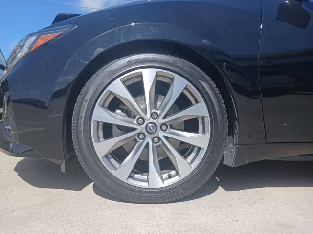 Used 2023 Nissan Maxima Platinum w/ Sport Mat Group FWD image 5