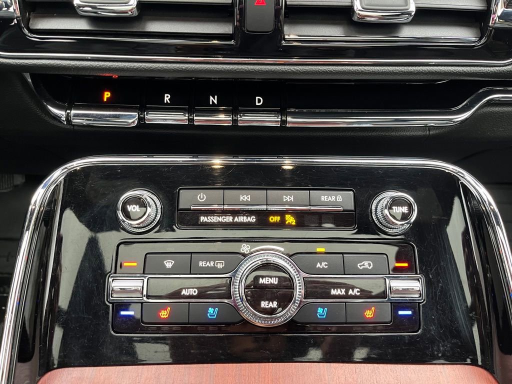 Used 2022 Lincoln Navigator Reserve image 16