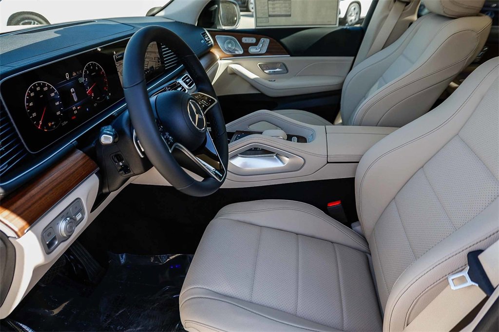 New 2026 Mercedes-Benz GLS 450 4MATIC image 19