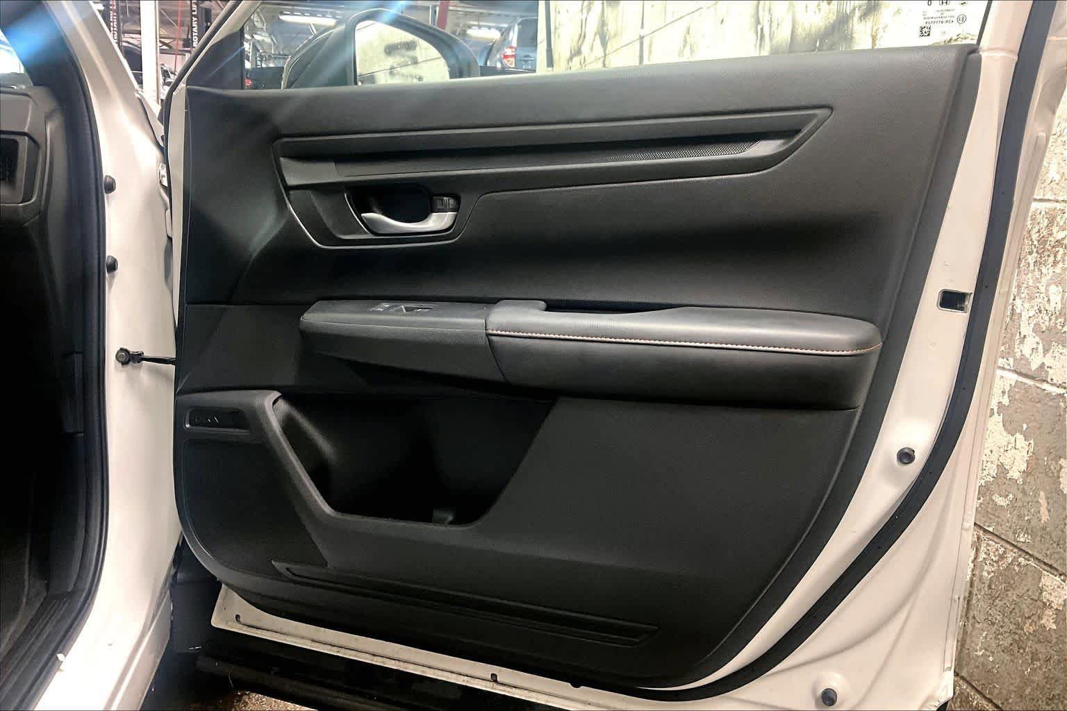 Used 2024 Honda CR-V Sport image 22