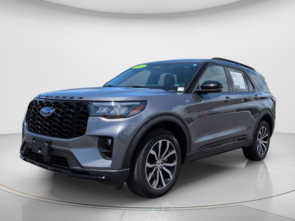 Used 2025 Ford Explorer ST-Line