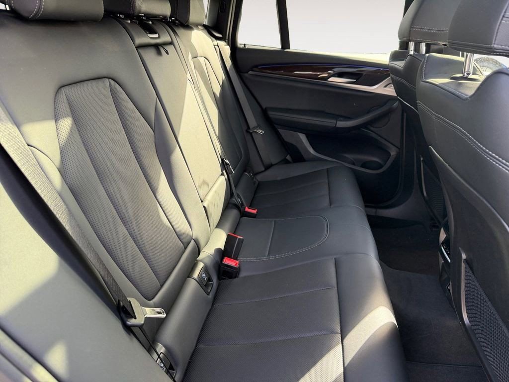 Used 2024 BMW X4 xDrive30i image 29