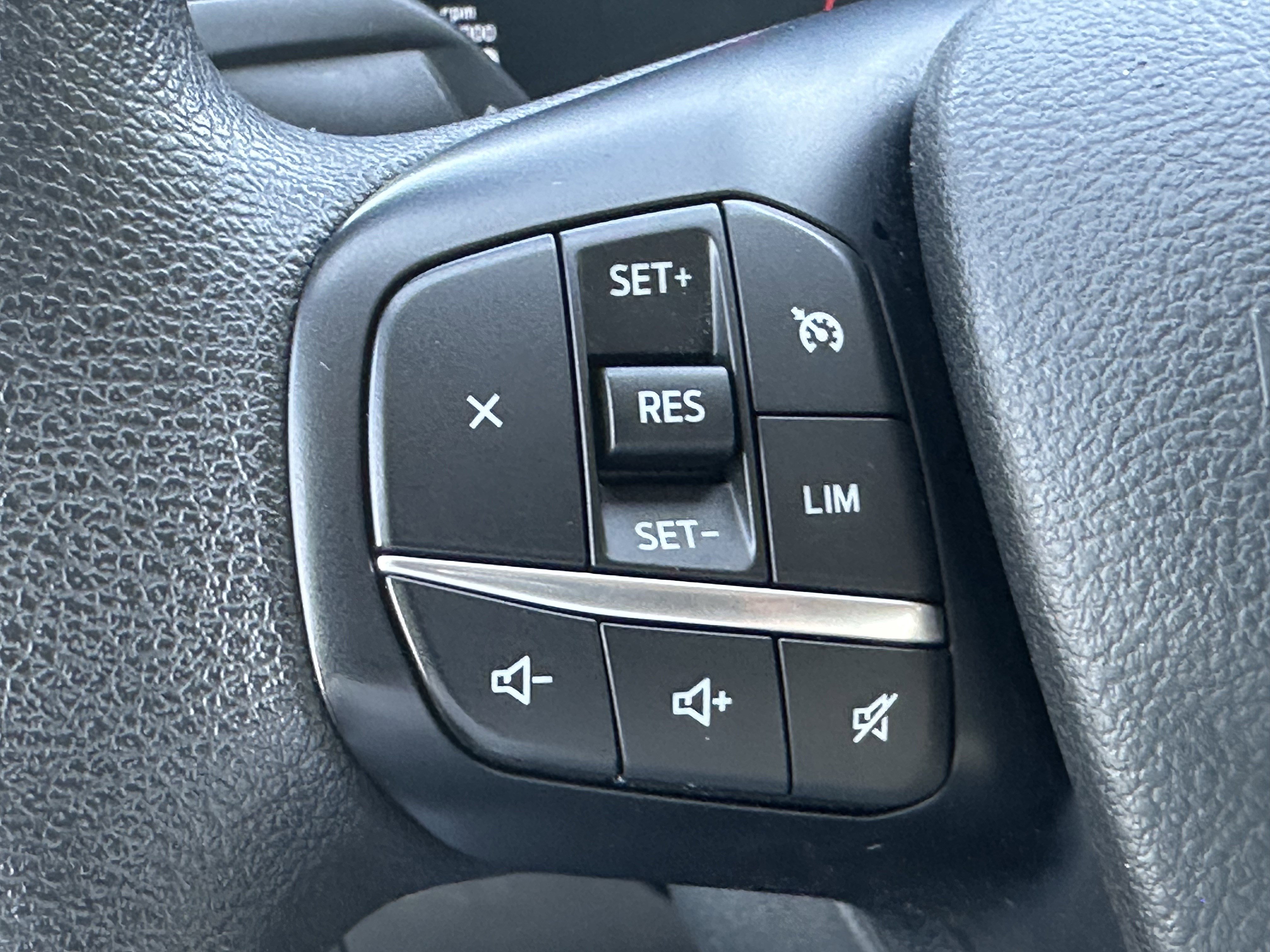 Used 2024 Ford Transit 350 XL RWD image 25