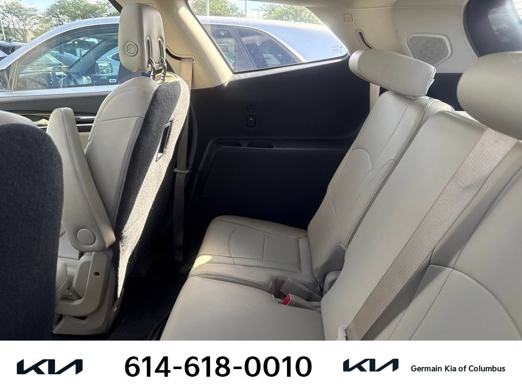 Used 2018 Buick Enclave Premium AWD/4WD image 11